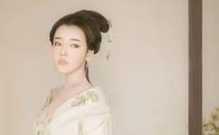 被几个男的一起添好舒服